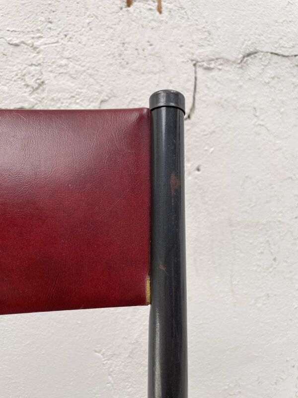 Suite de 4 chaises vintage Mullca 510.