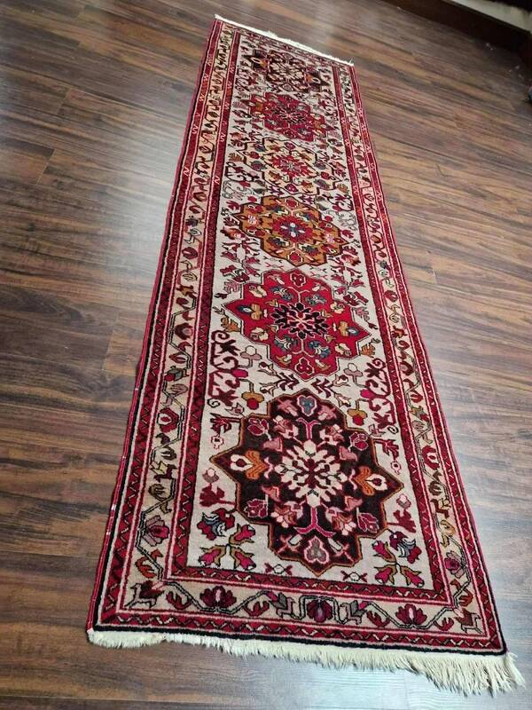 Vintage Anatolian rug, 80x280 cm – hand-knotted, wool on cotton, 1970s