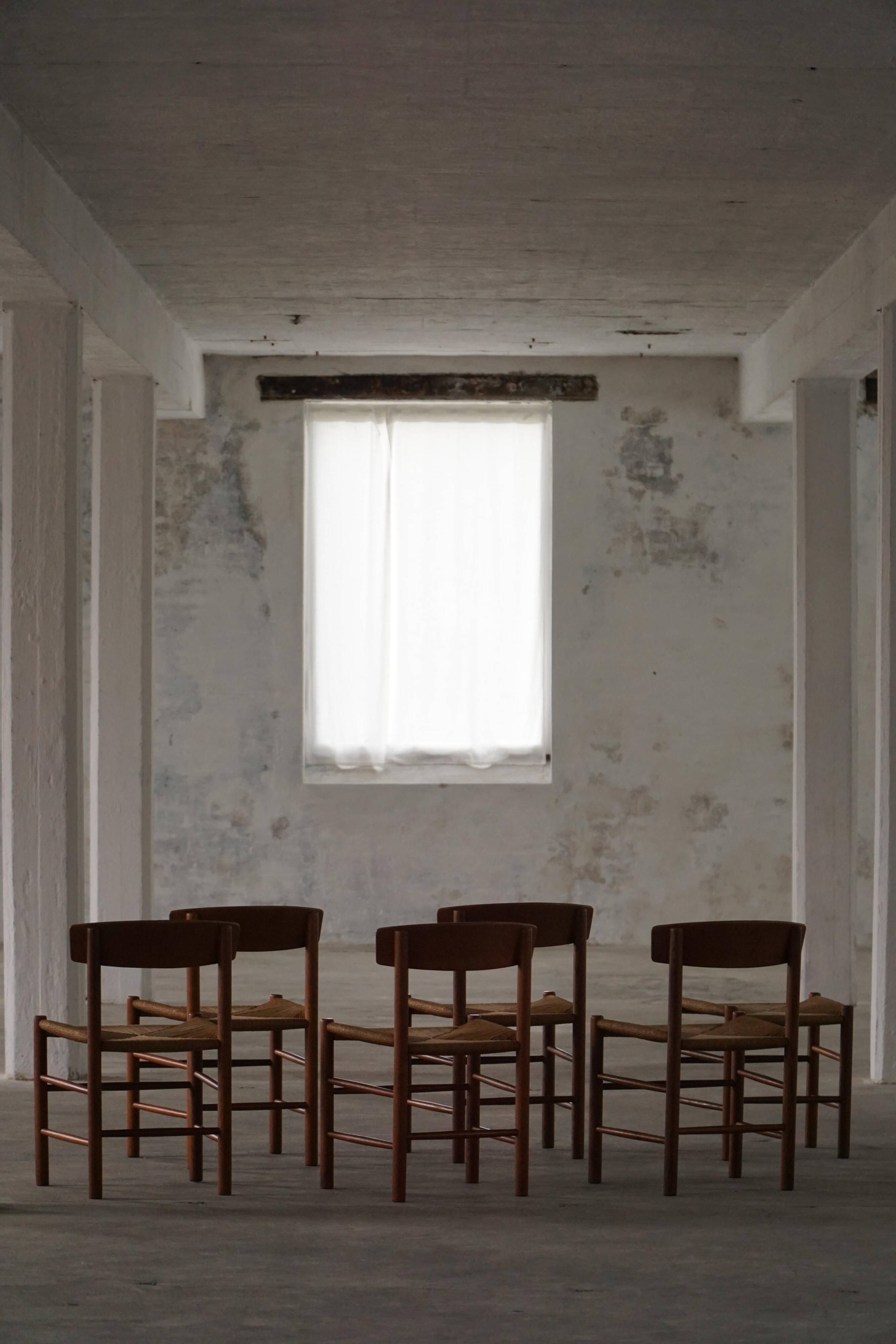 Set of 6 'Folkestole' J39 dining chairs by Børge Mogensen in oak, FDB Møbler, 1950s.