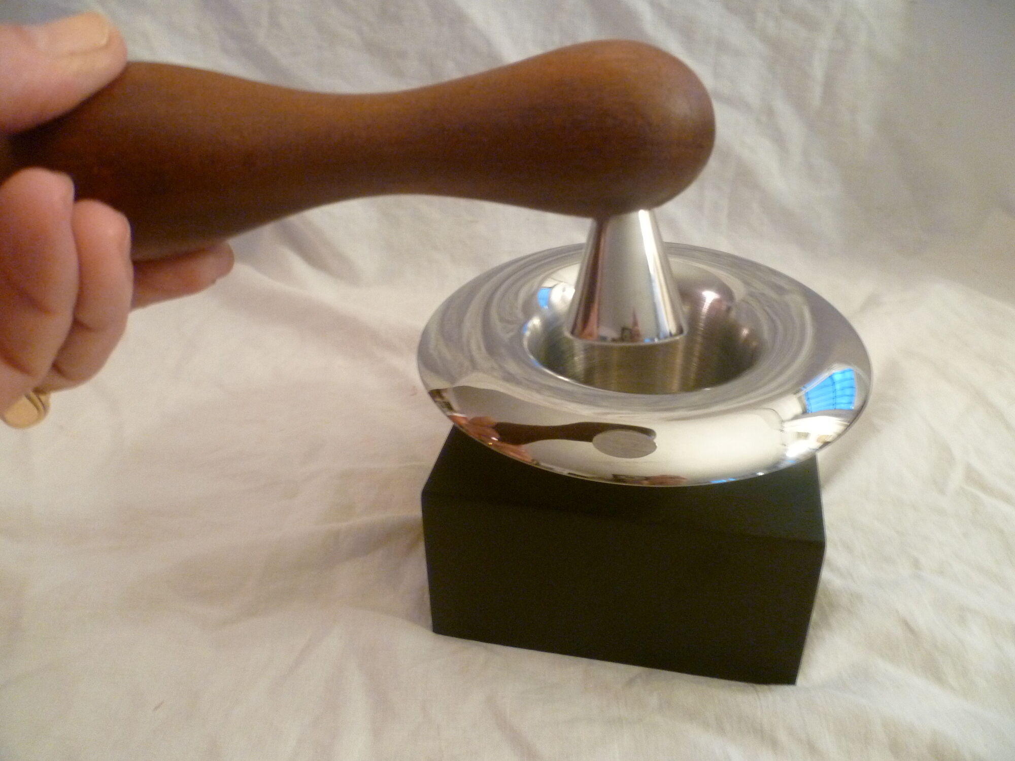 Walnut cracker stylish scandinavian design in steel/rubber/vintage wood collector