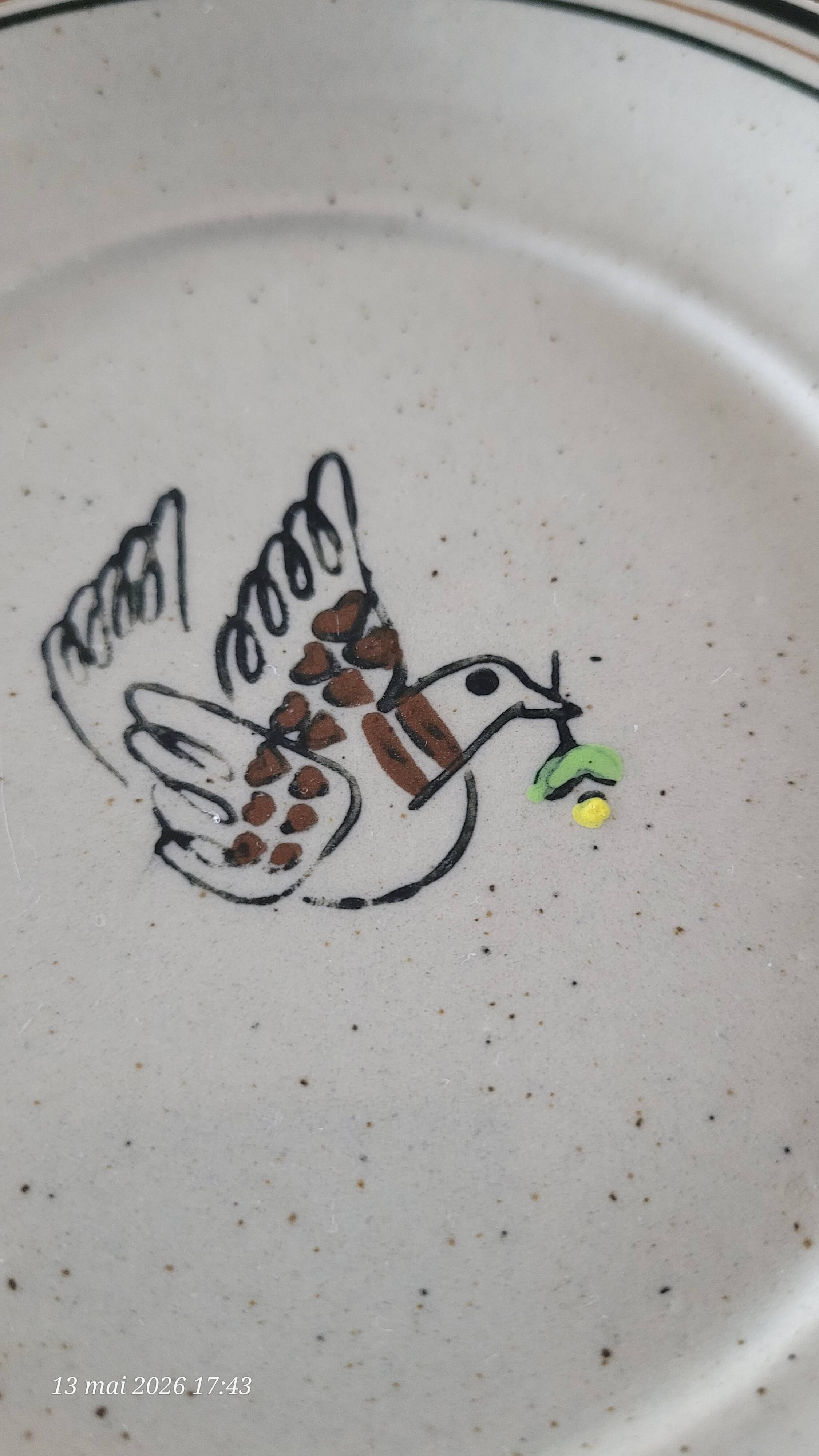 6 assiettes à dessert en grès moucheté