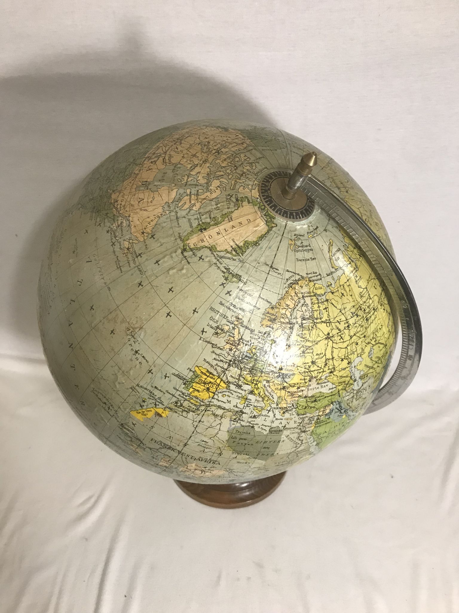 Former globe earth Tower Globus