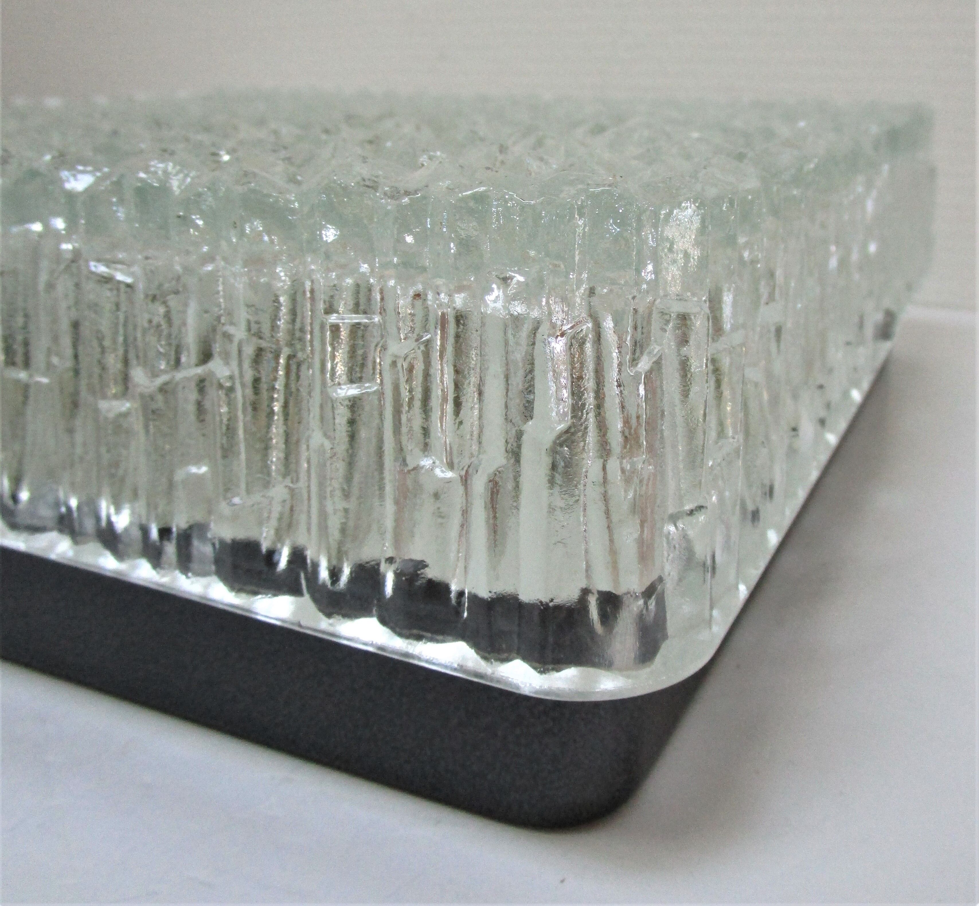 Apply Holophane XL square thick molded glass design 60 / 70 33 cmx33 cm