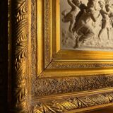 Marble bas-relief tableau of Putti