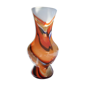 vase en opaline