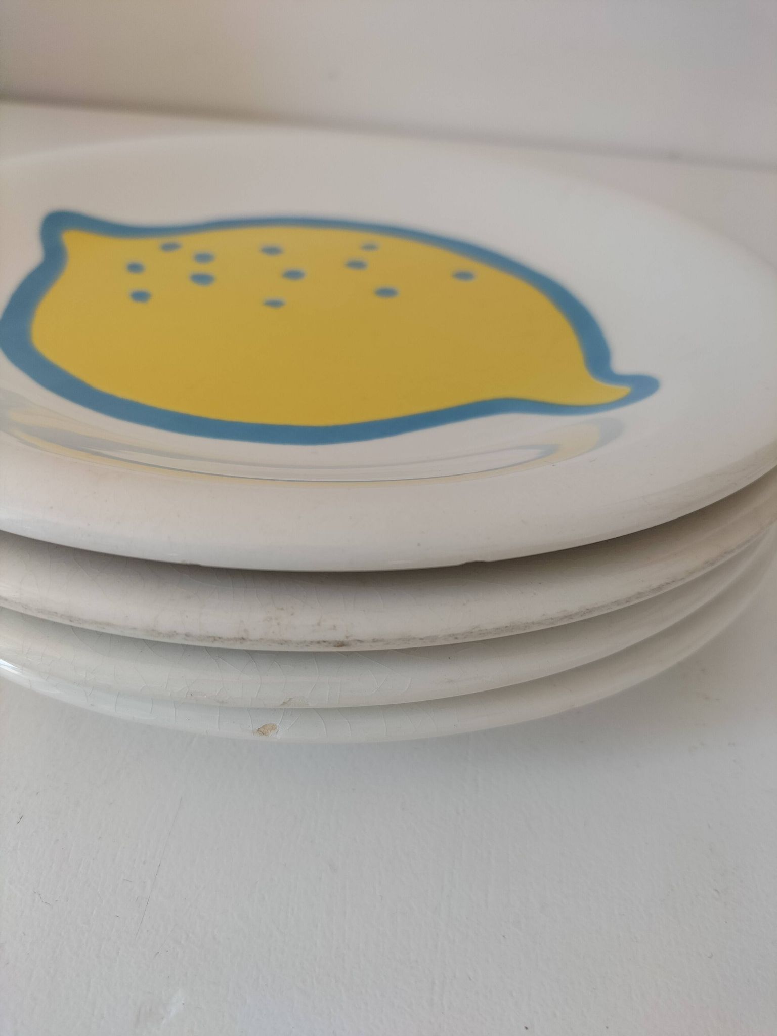 4 vintage Italian lemon and orange pop pattern plates