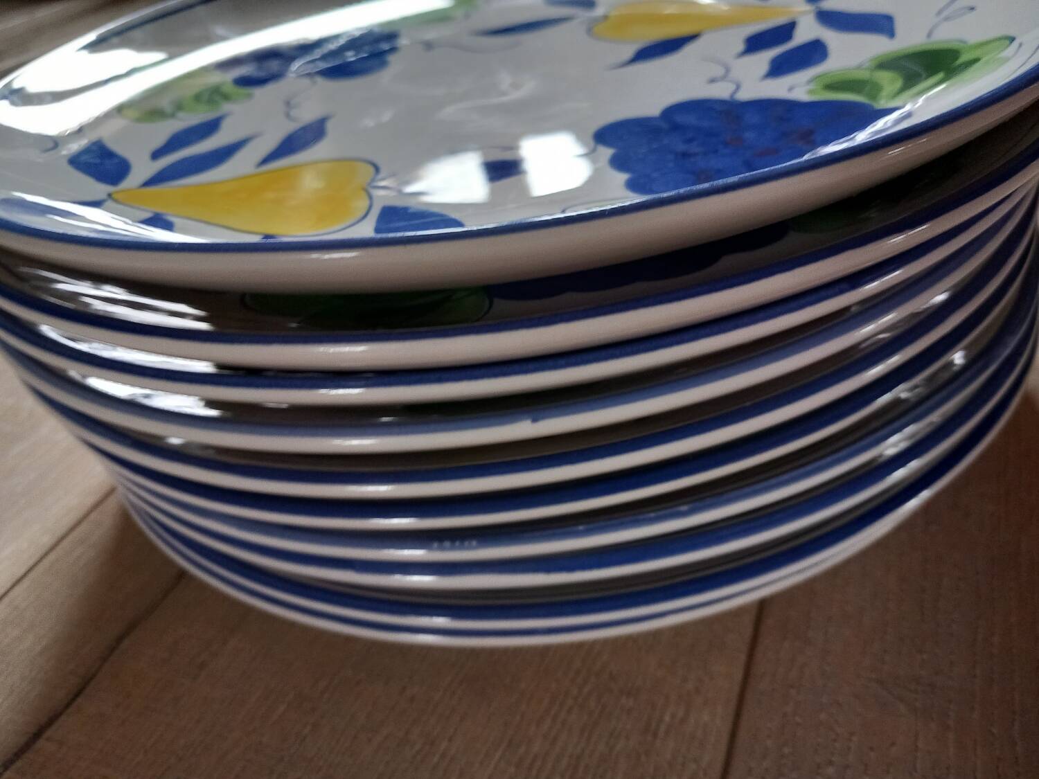 10 vintage dinner plates