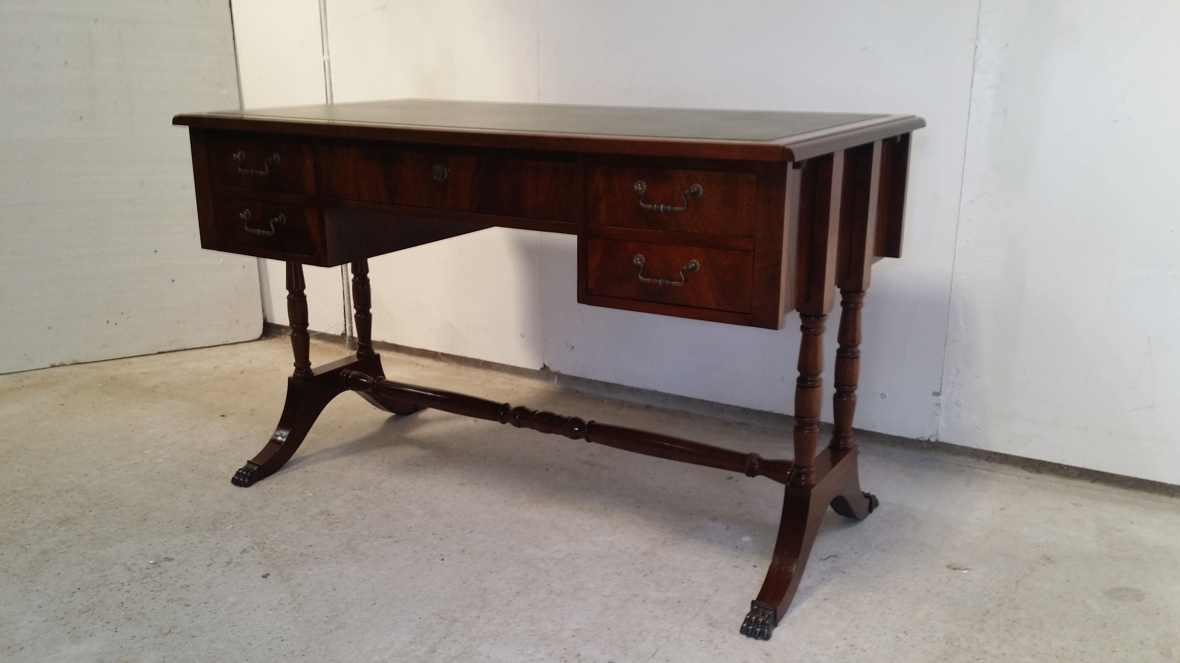 Bureau cuir anglais acajou