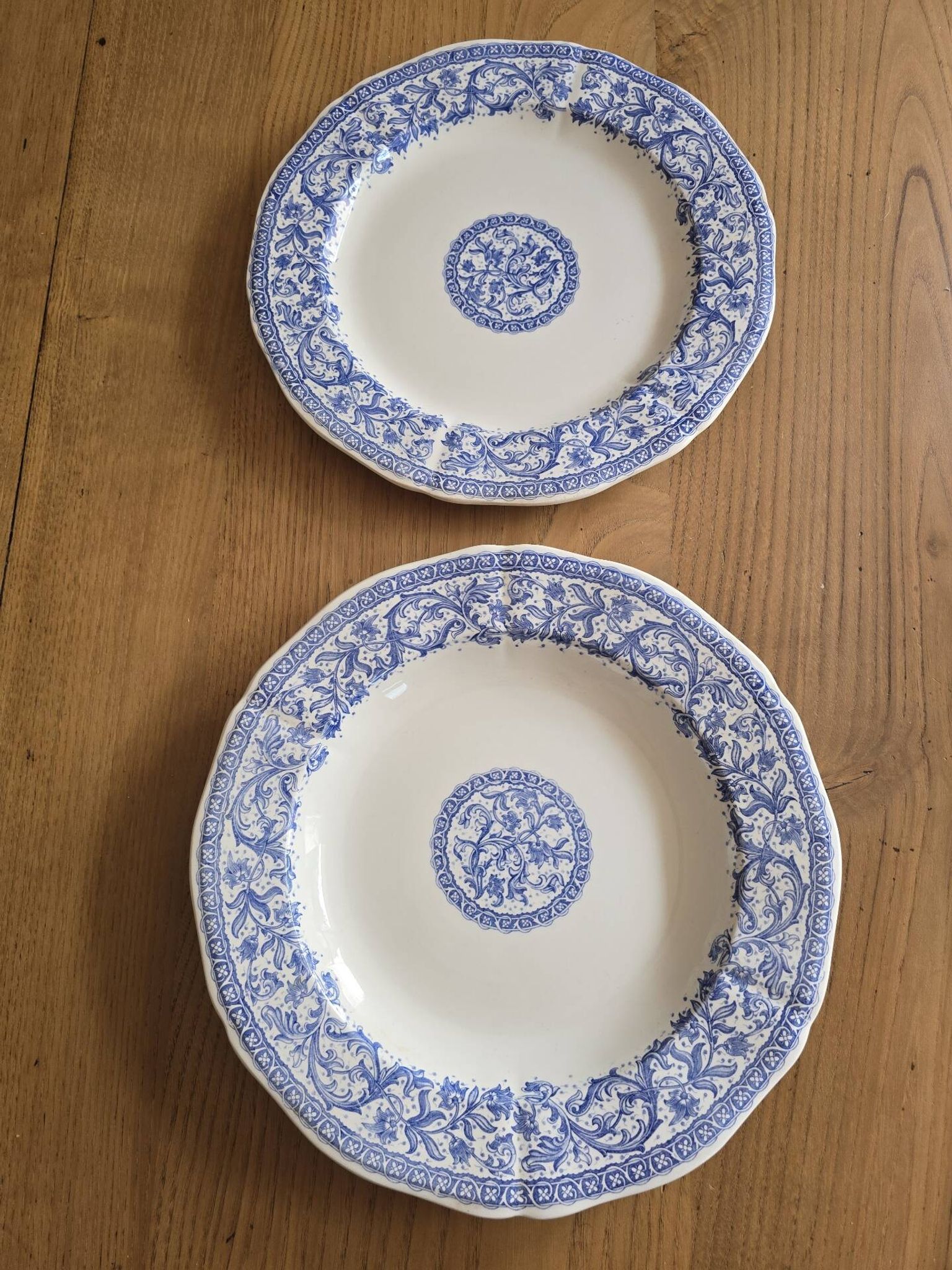 Gien service plates blue patterns perfect condition