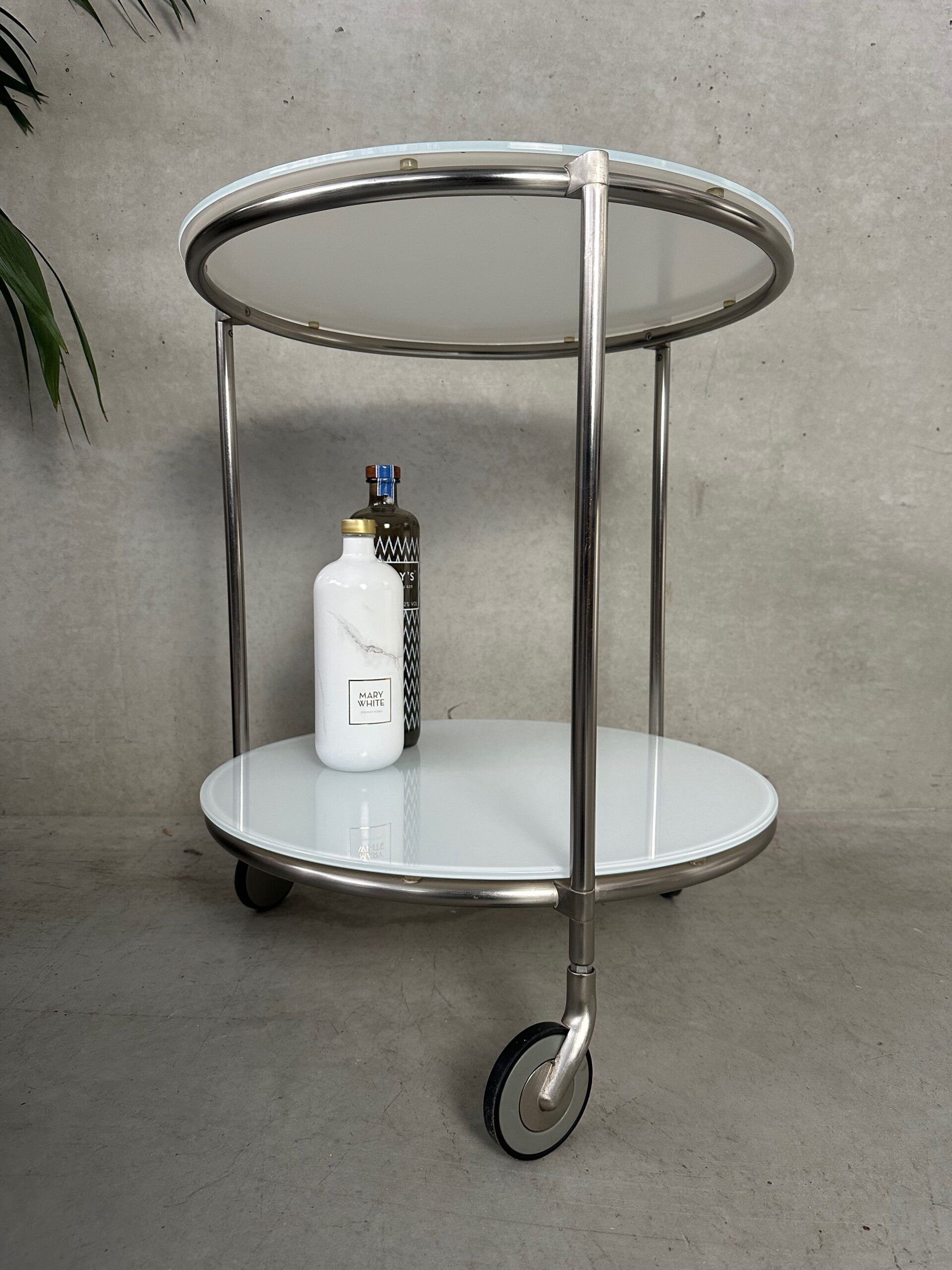 Vintage serving trolley – Ehlen Johansson