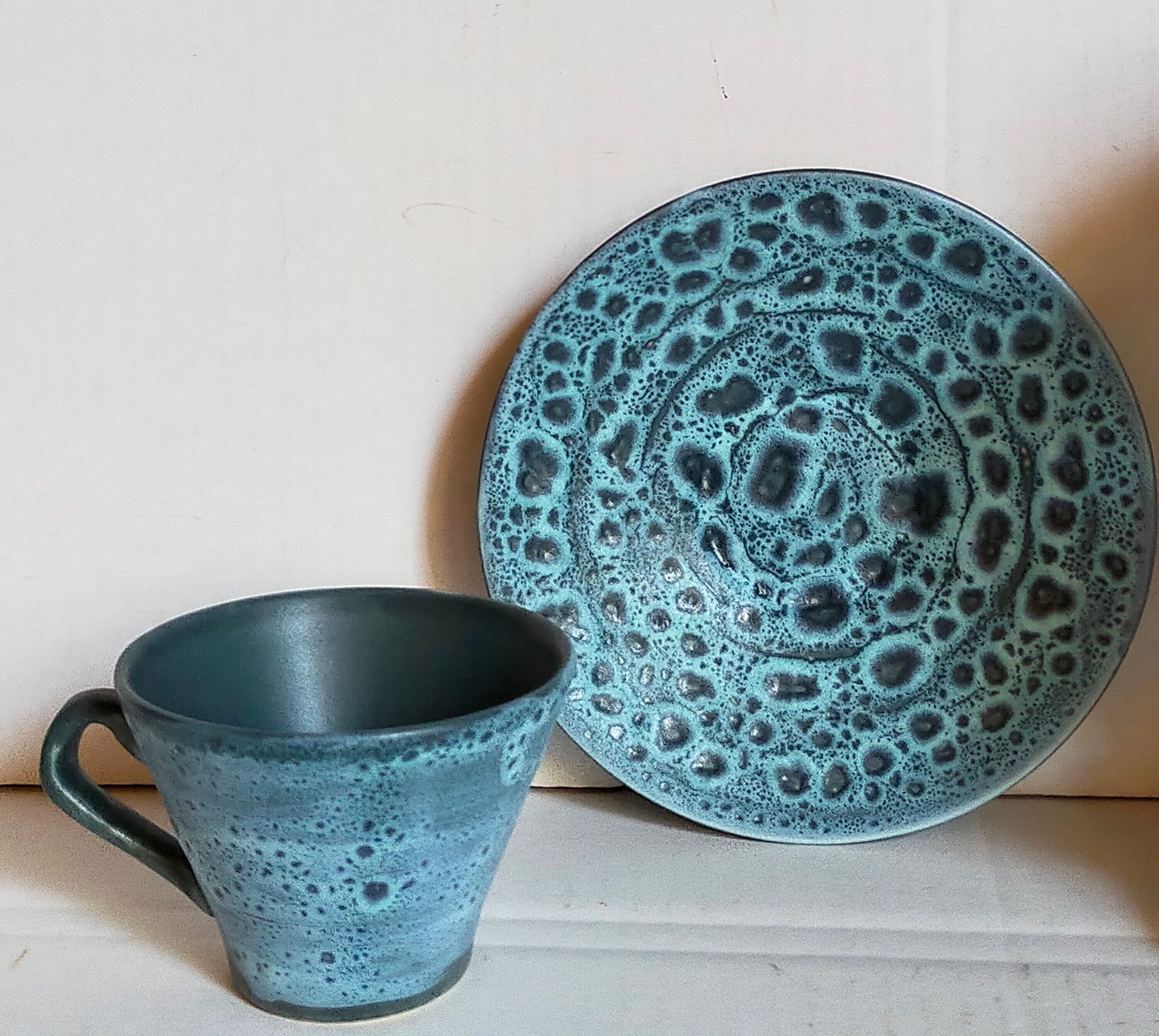 4 vintage fat lava ceramic cups