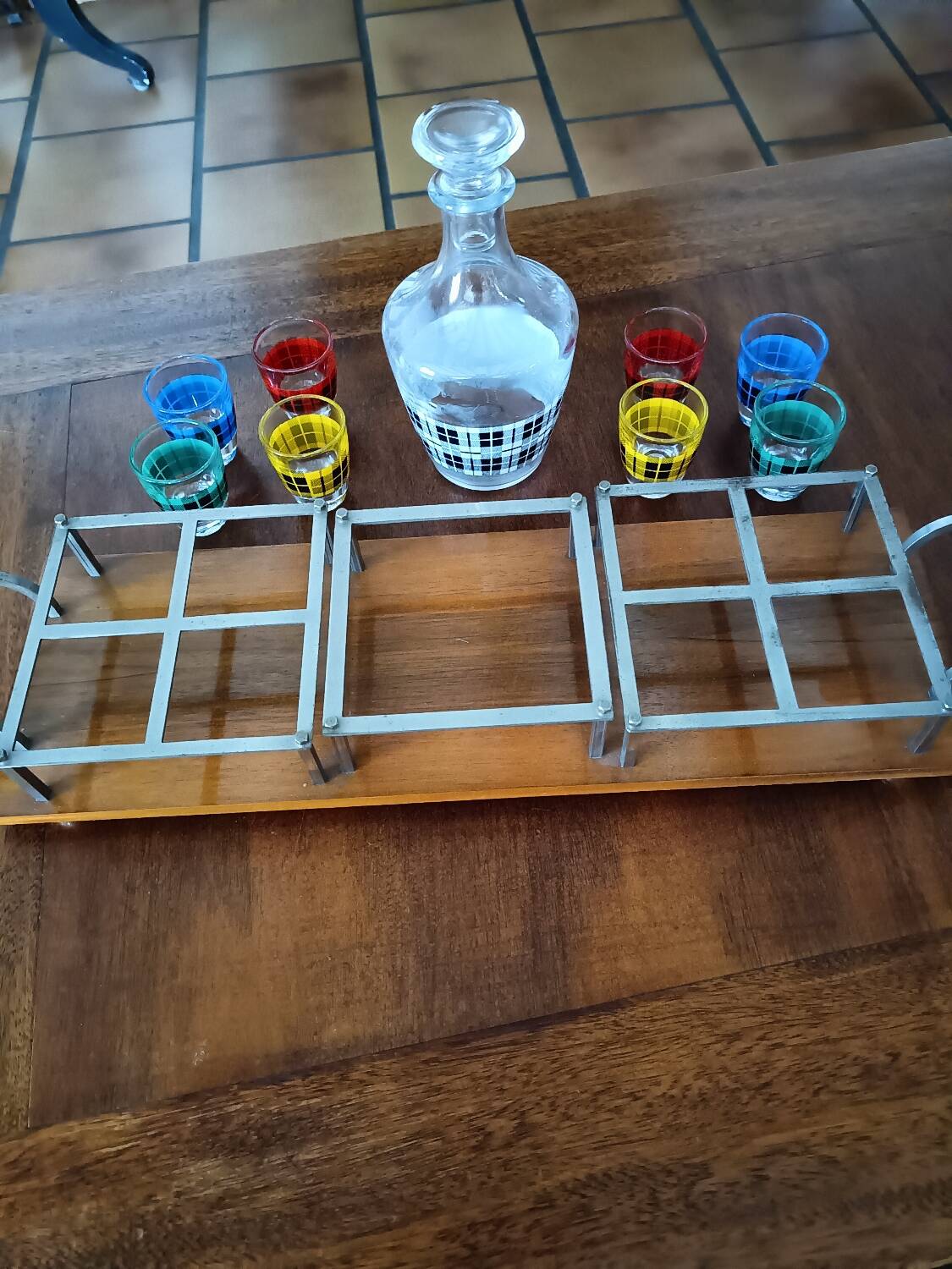 Tray and digestive service