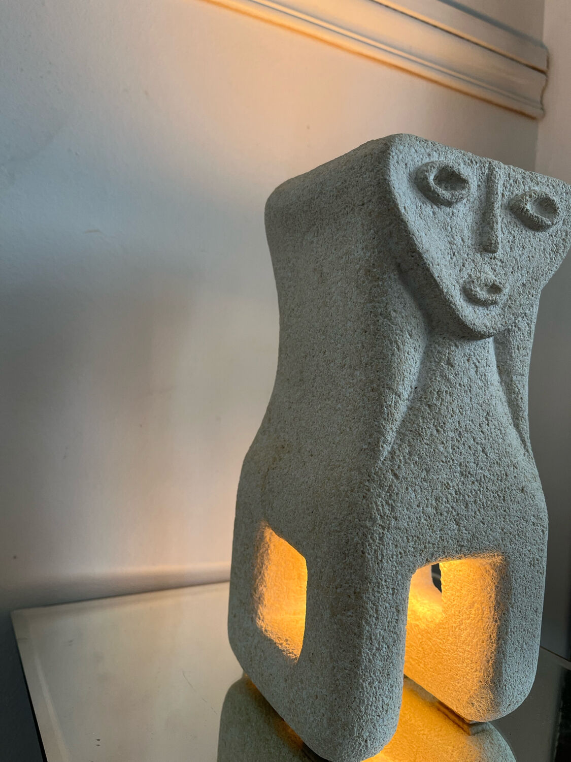 Stone lamp by sculptor Albert Tormos