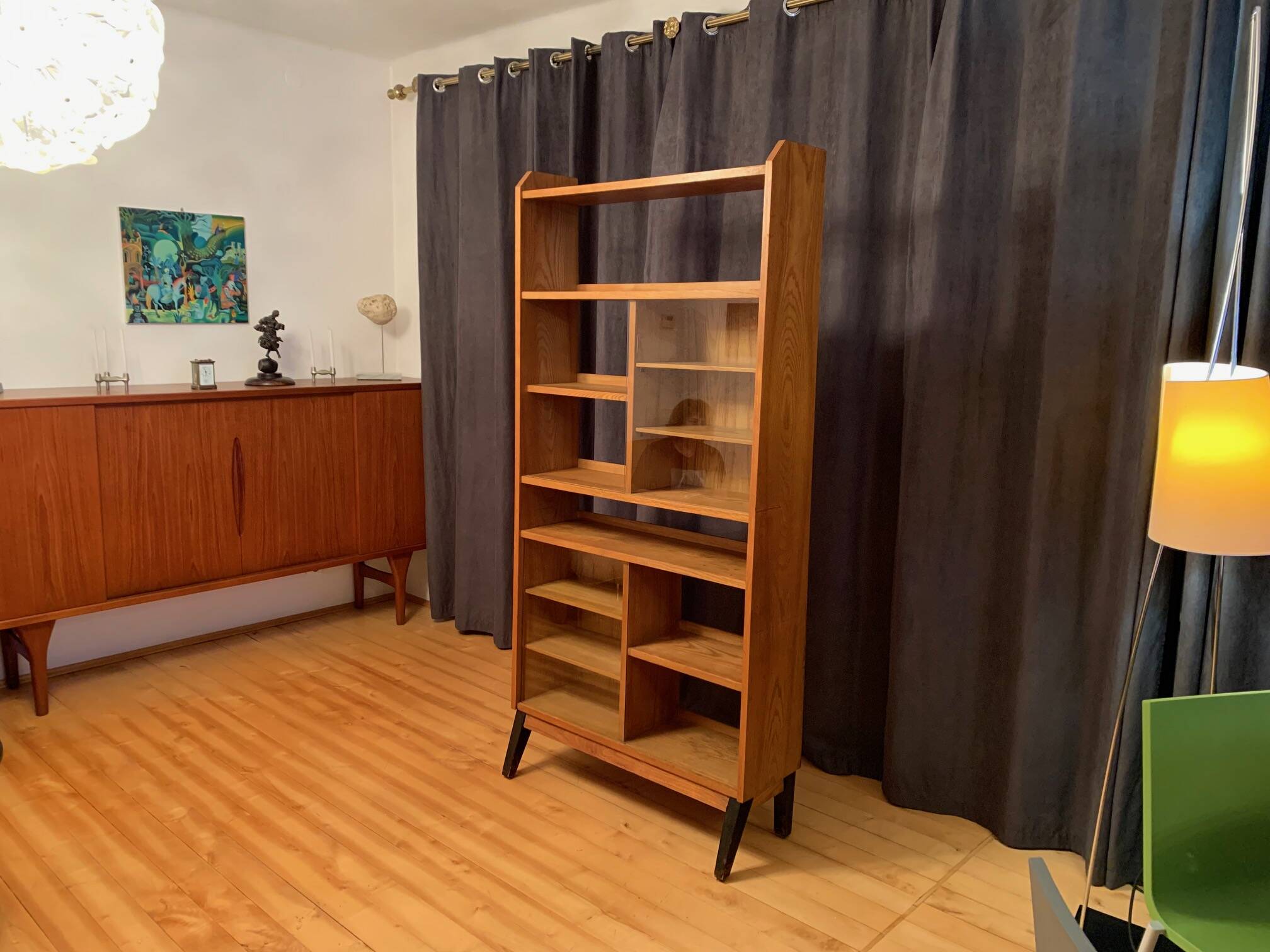 A unique bookcase-library designed by Mieczysław Puchała, Stołeczne Zakłady Drzewne Przemysłu Tereno