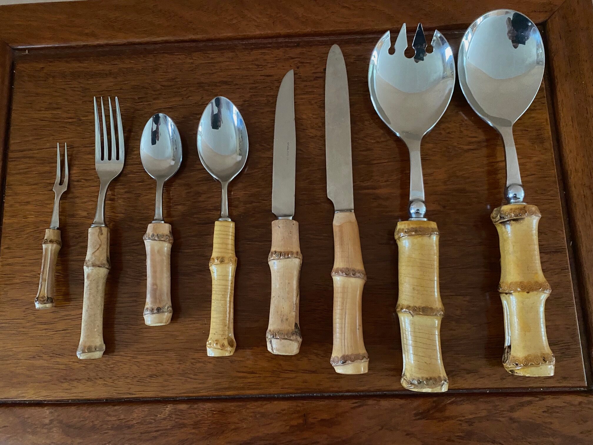 Ion and bamboo cutlery set 74 pieces