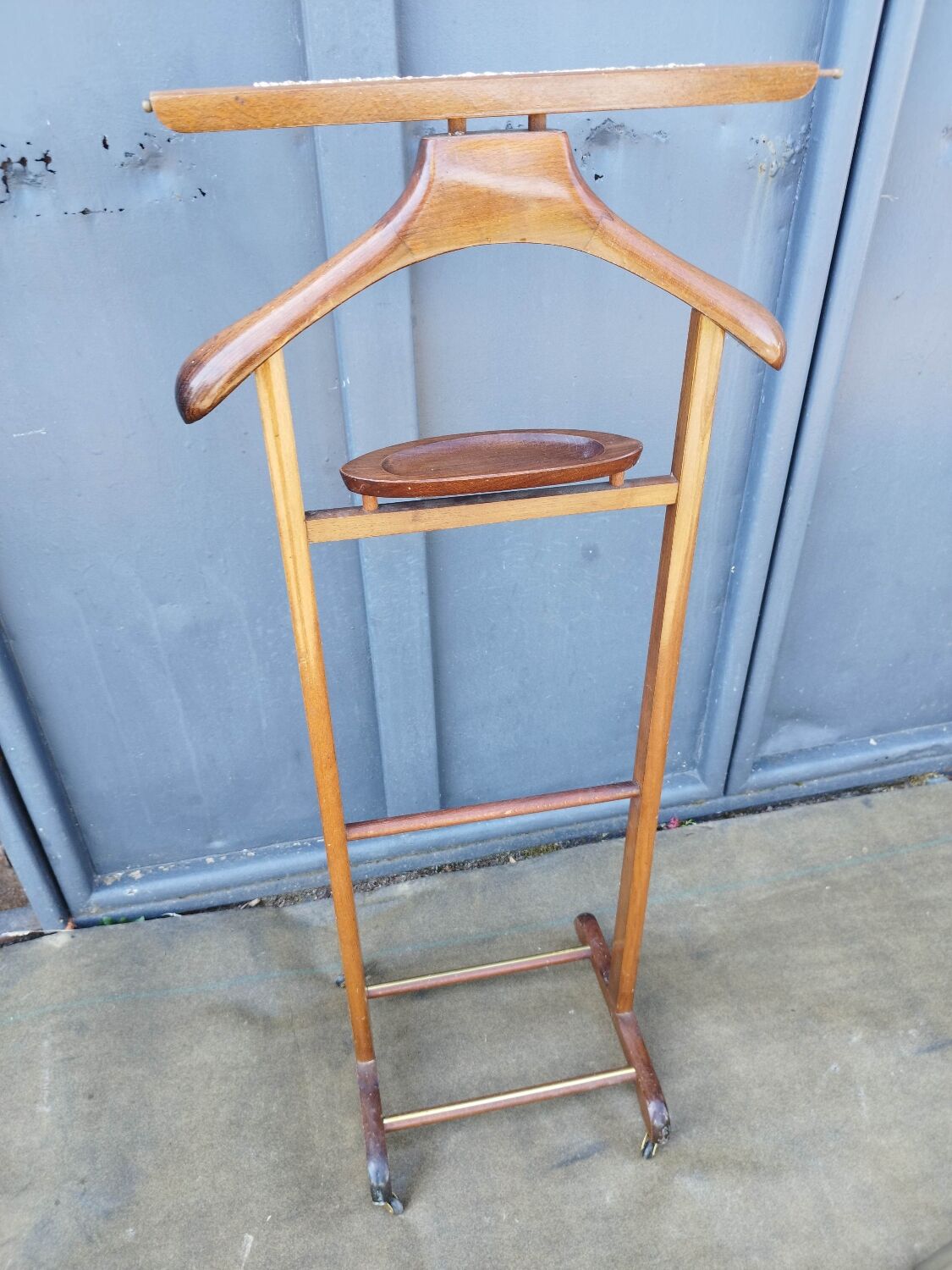 Wooden valet coat rack mannequin