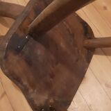 3 chaises brutalistes tripodes en bois