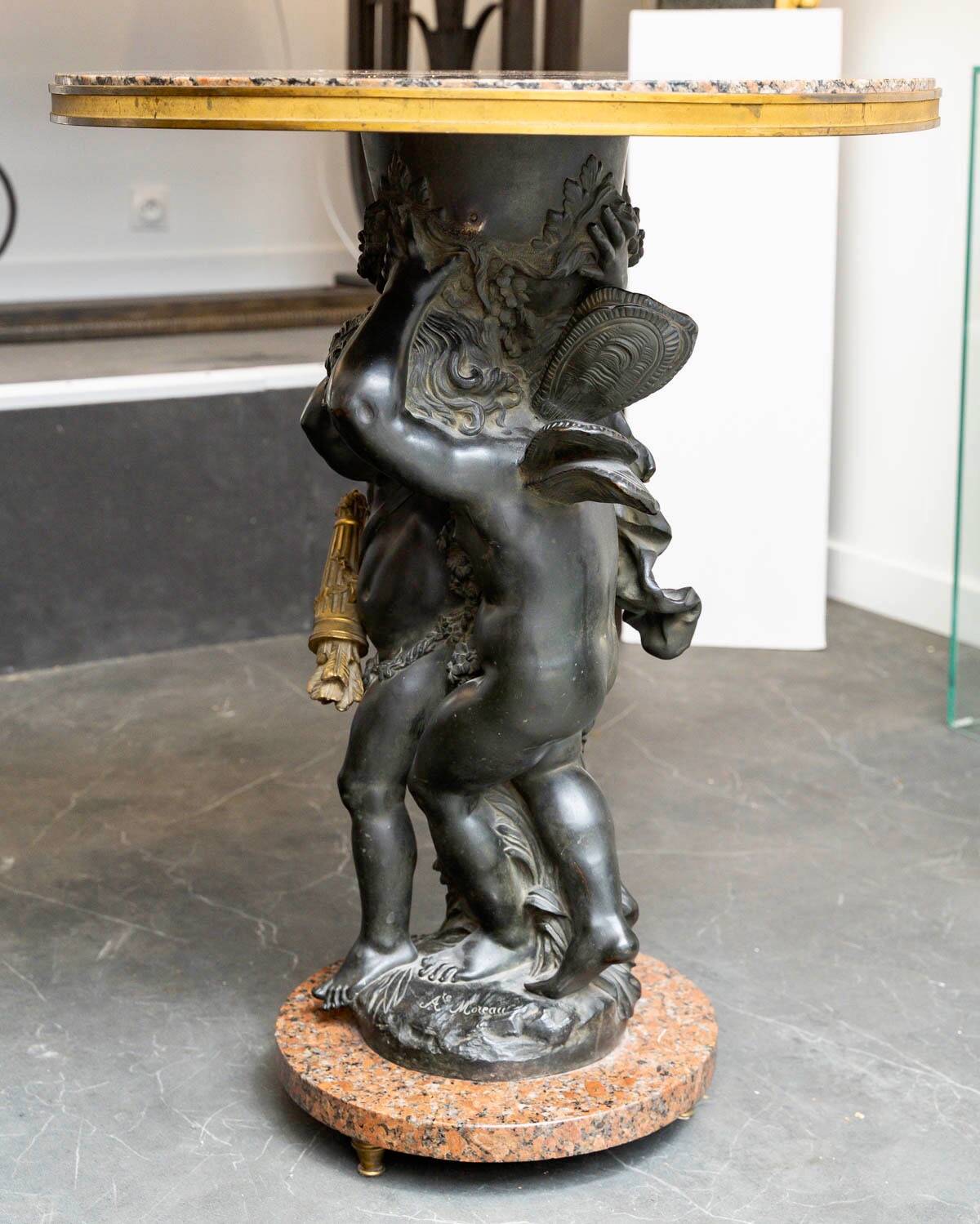 Guéridon en bronze et marbre, Psyché et Cupidon, Auguste Moreau (1834-1917)