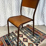 Chaise d’école vintage