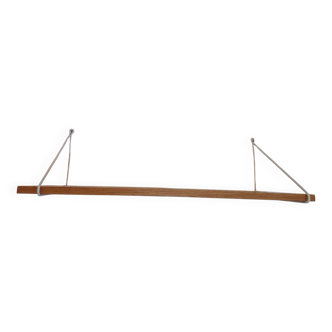 String style shelves