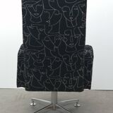 Designer armchair with 4-star cross base from Ligne Roset vintage 1970