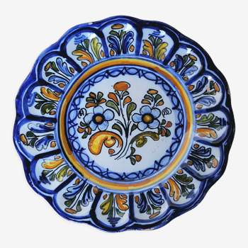 Spanish glazed stoneware talavera plate