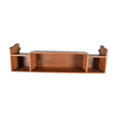 Carpenter's shelf