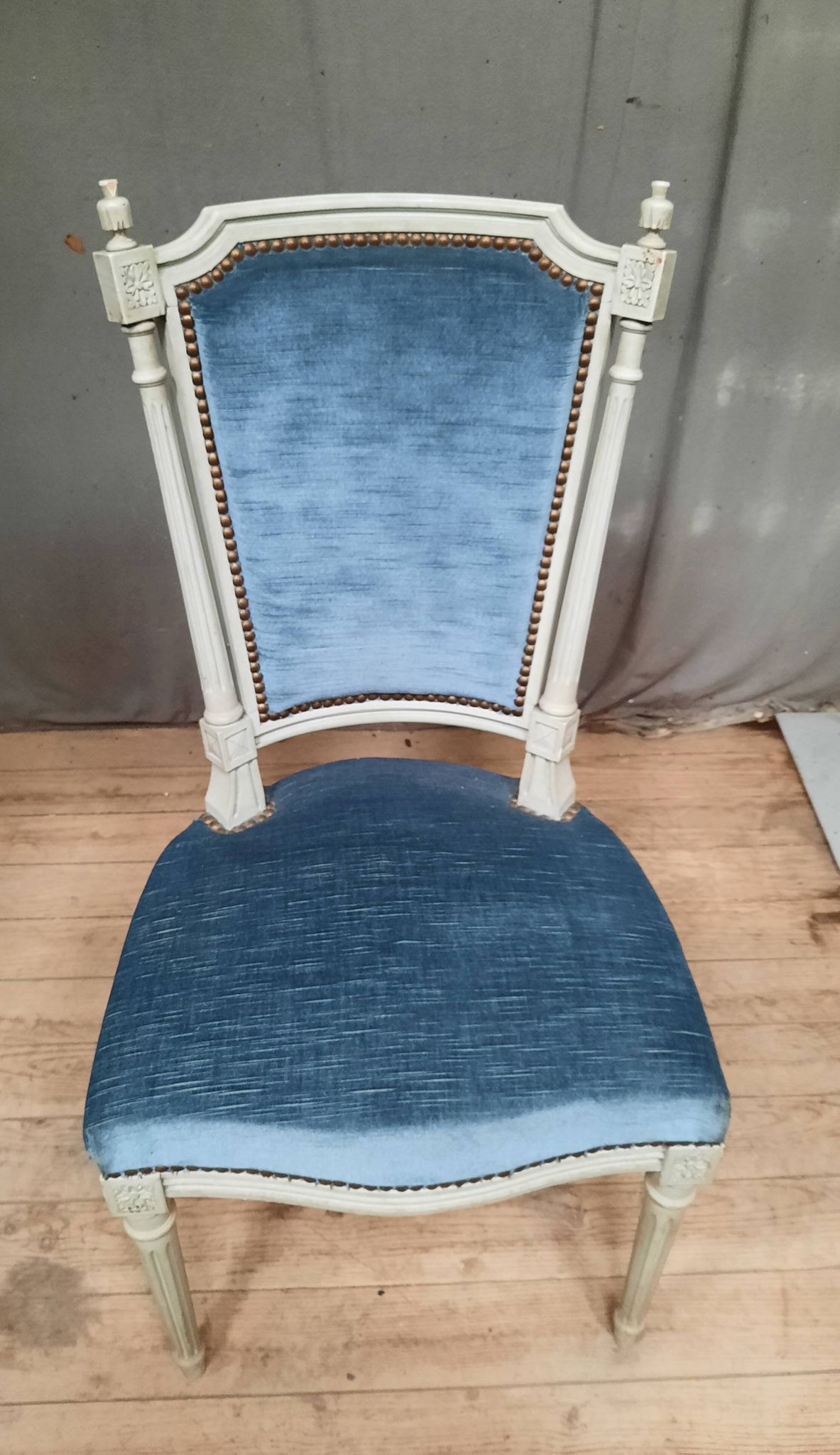Chaise  tapissée style Louis XVI