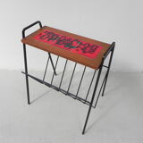 Table à carreaux vintage avec porte-journaux, porte-revues