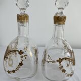 Paire de carafes Cristallerie Baccarat cristal blanc peint à l'or fin, Art Nouveau, 1900