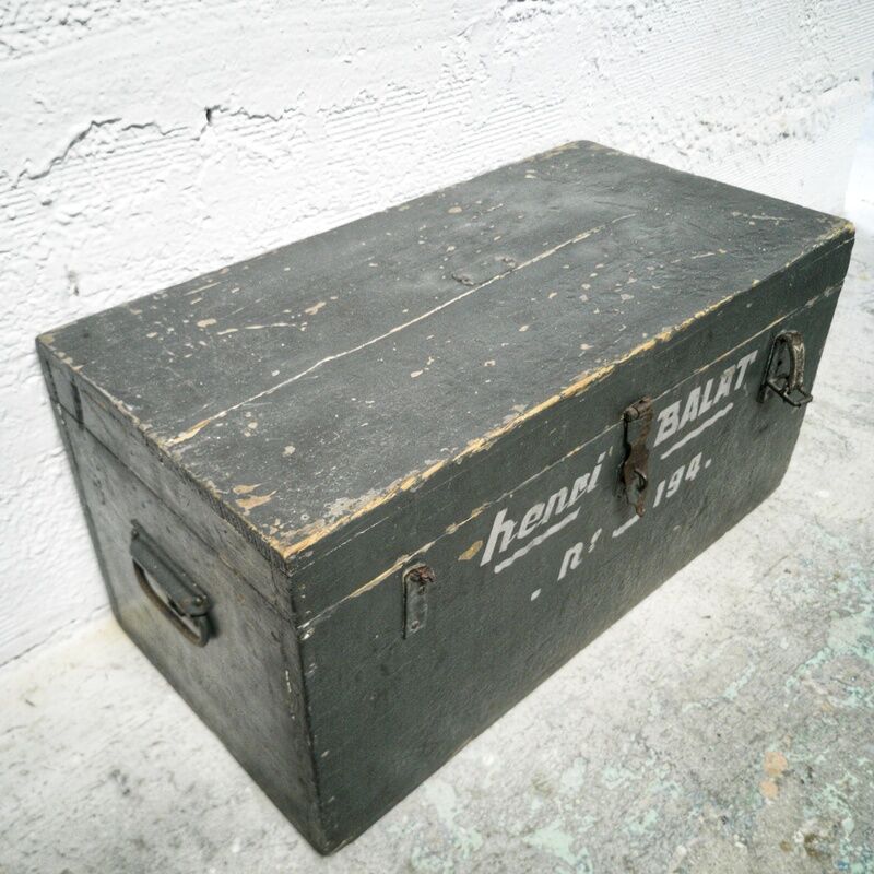 Ancienne malle en bois
