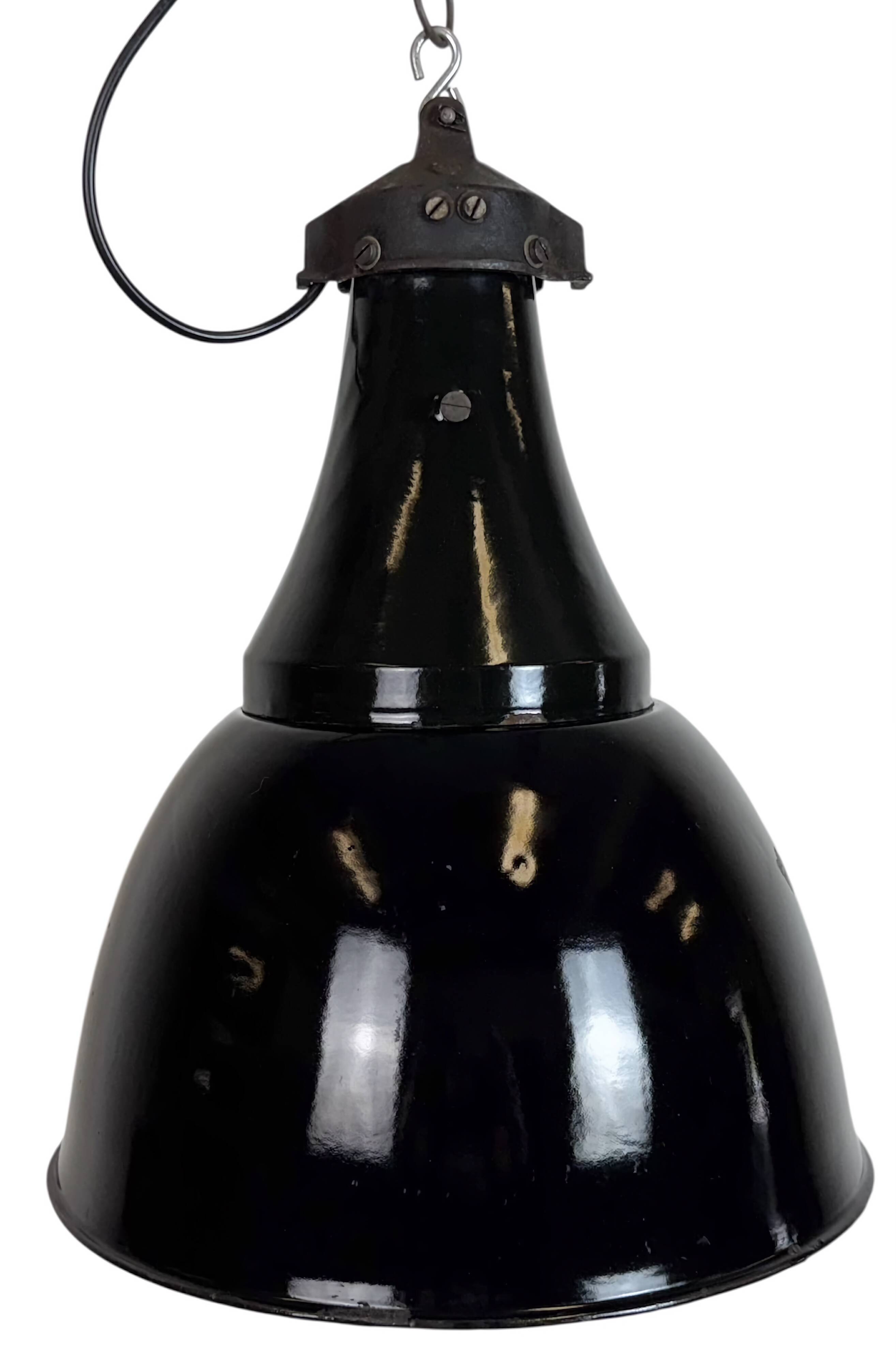 Industrial Black Enamel Bauhaus Pendant Lamp, 1930s
