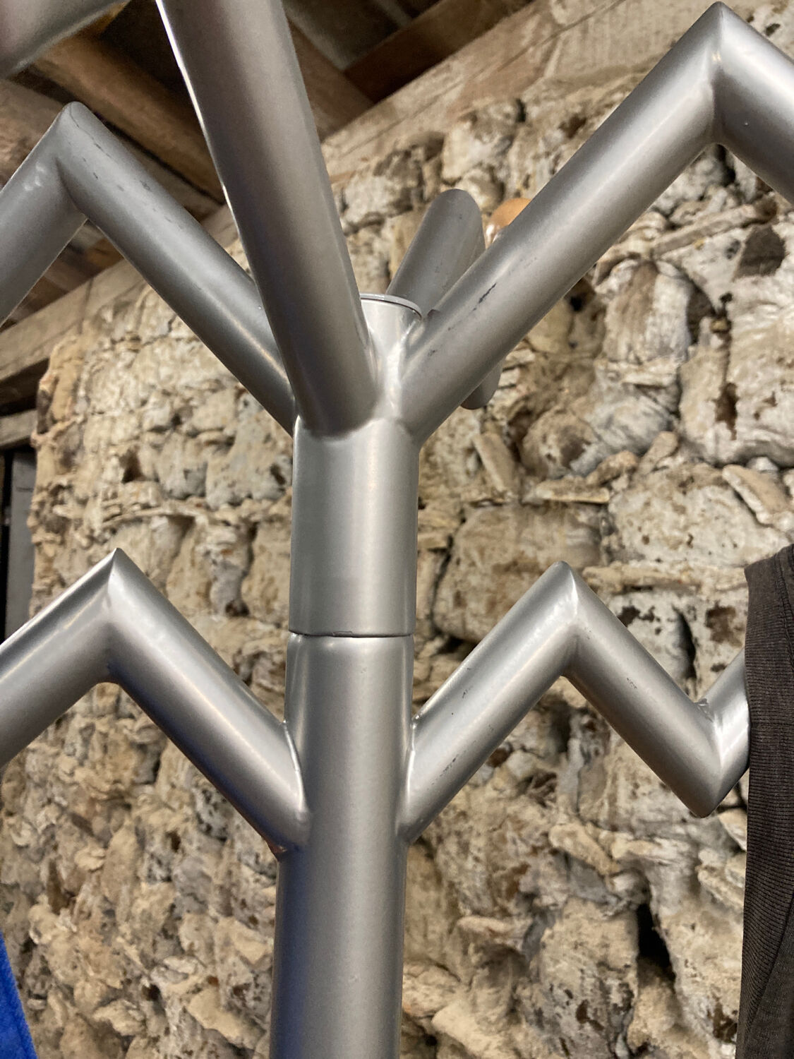 Free-standing coat rack in metal and wood 1980 1990