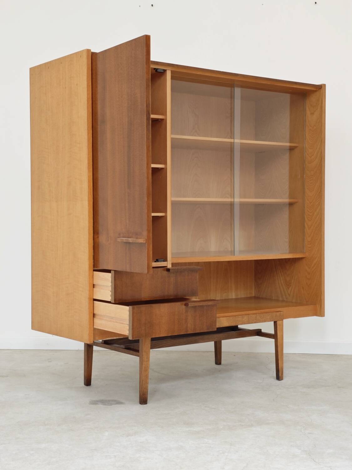 High Buffet Dresser Frantisek Mezulanik for Up Zavody 1960