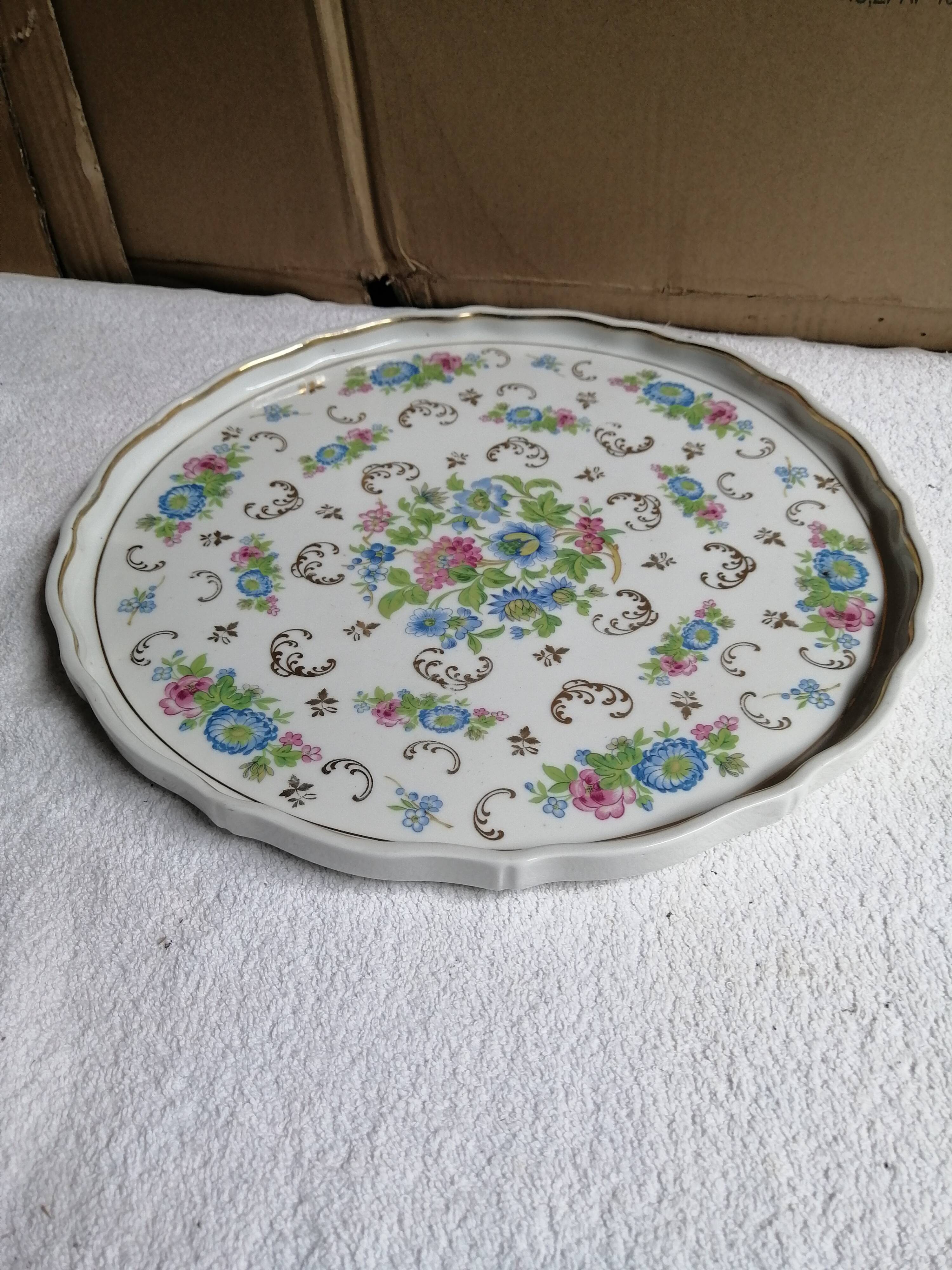 Serving dish in limoges porcelain