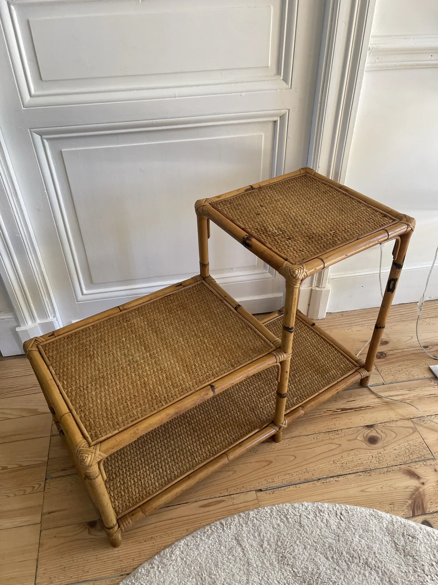 Étagère bambou et rotin vintage