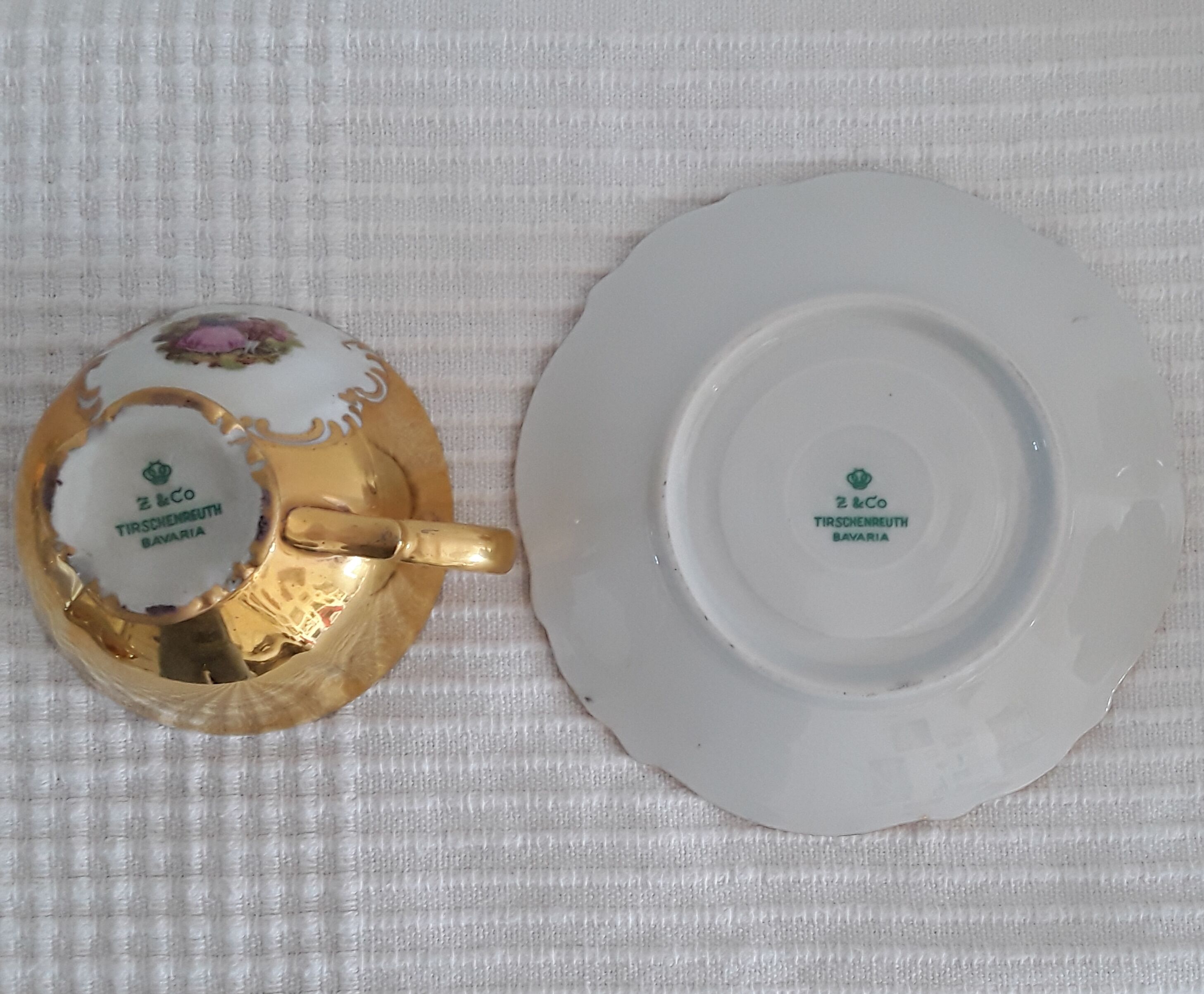 Gold porcelain coffee service