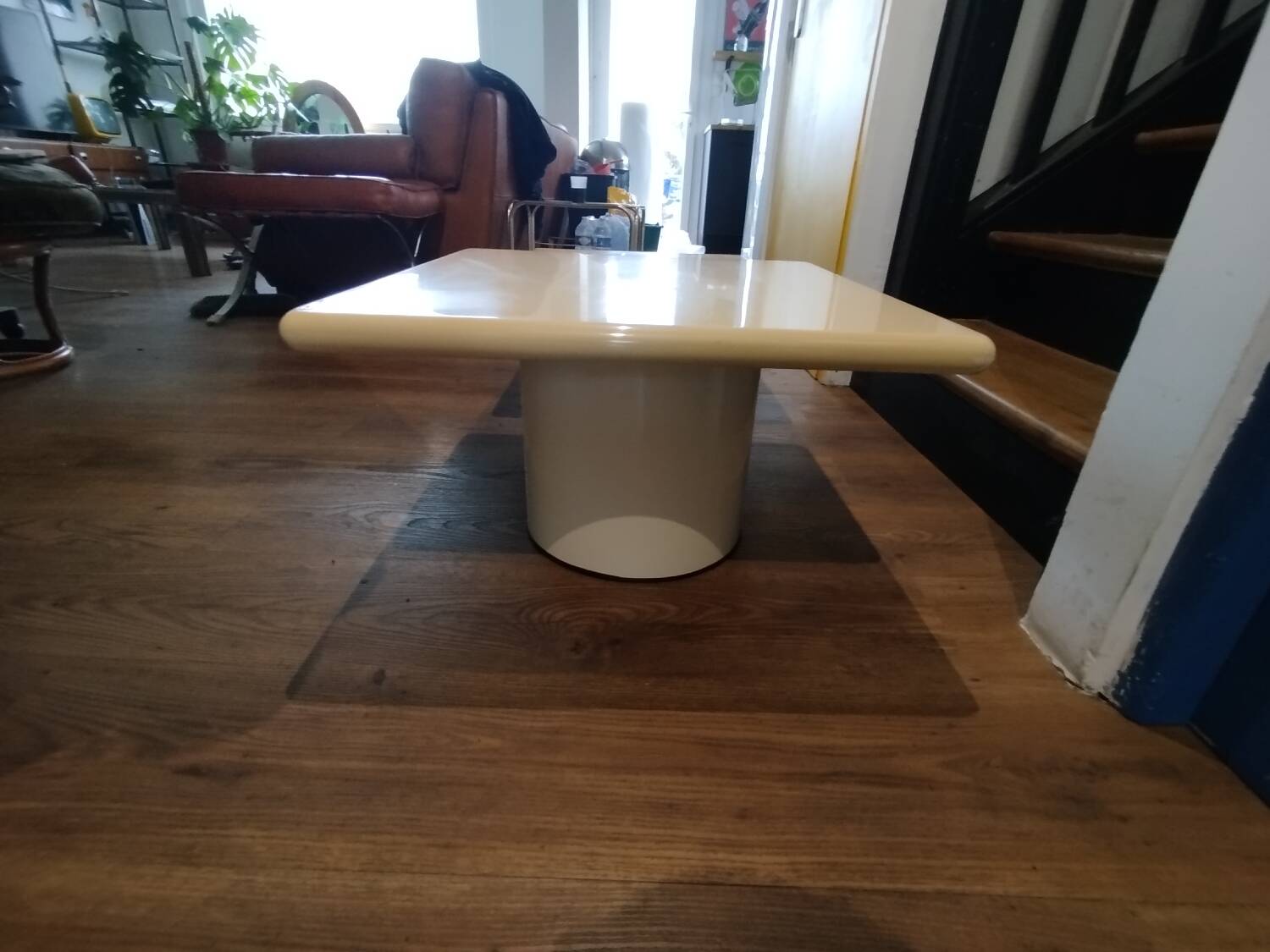 Vintage design nesting tables – lacquered wood & metal