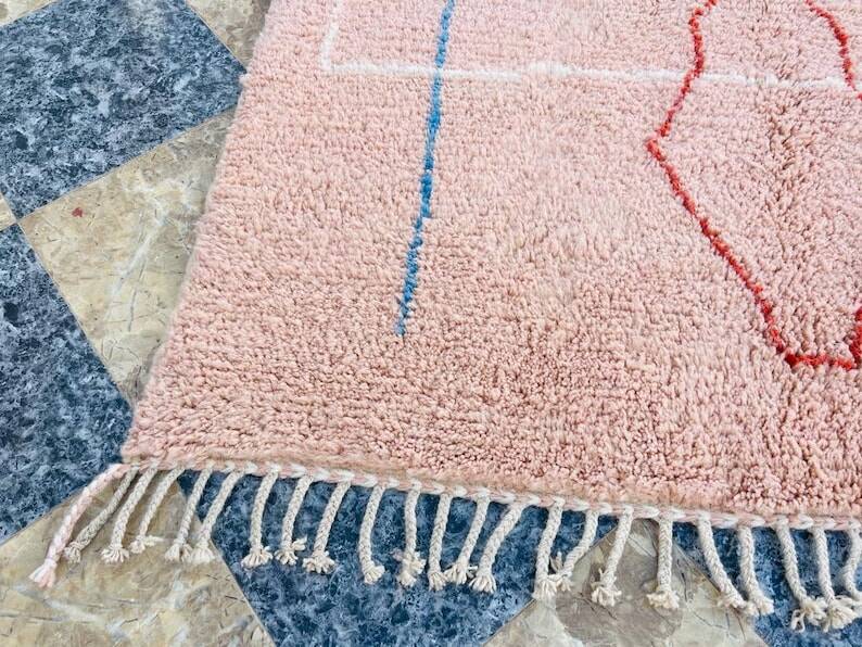 Handmade traditional natural wool rug size 200x300cm