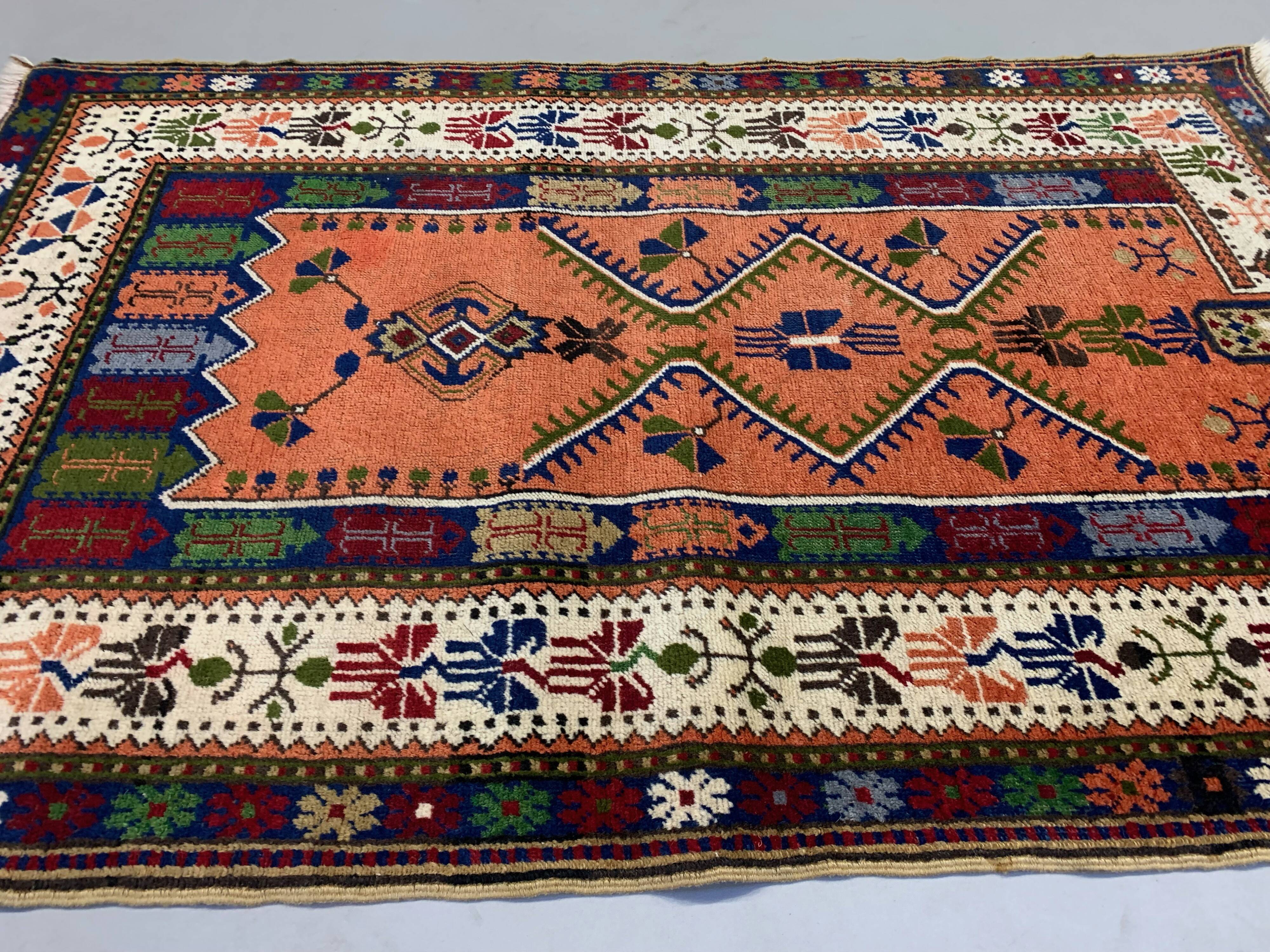 Vintage turkish anatolian rug 190x120 cm, tribal boho red, blue, black, green