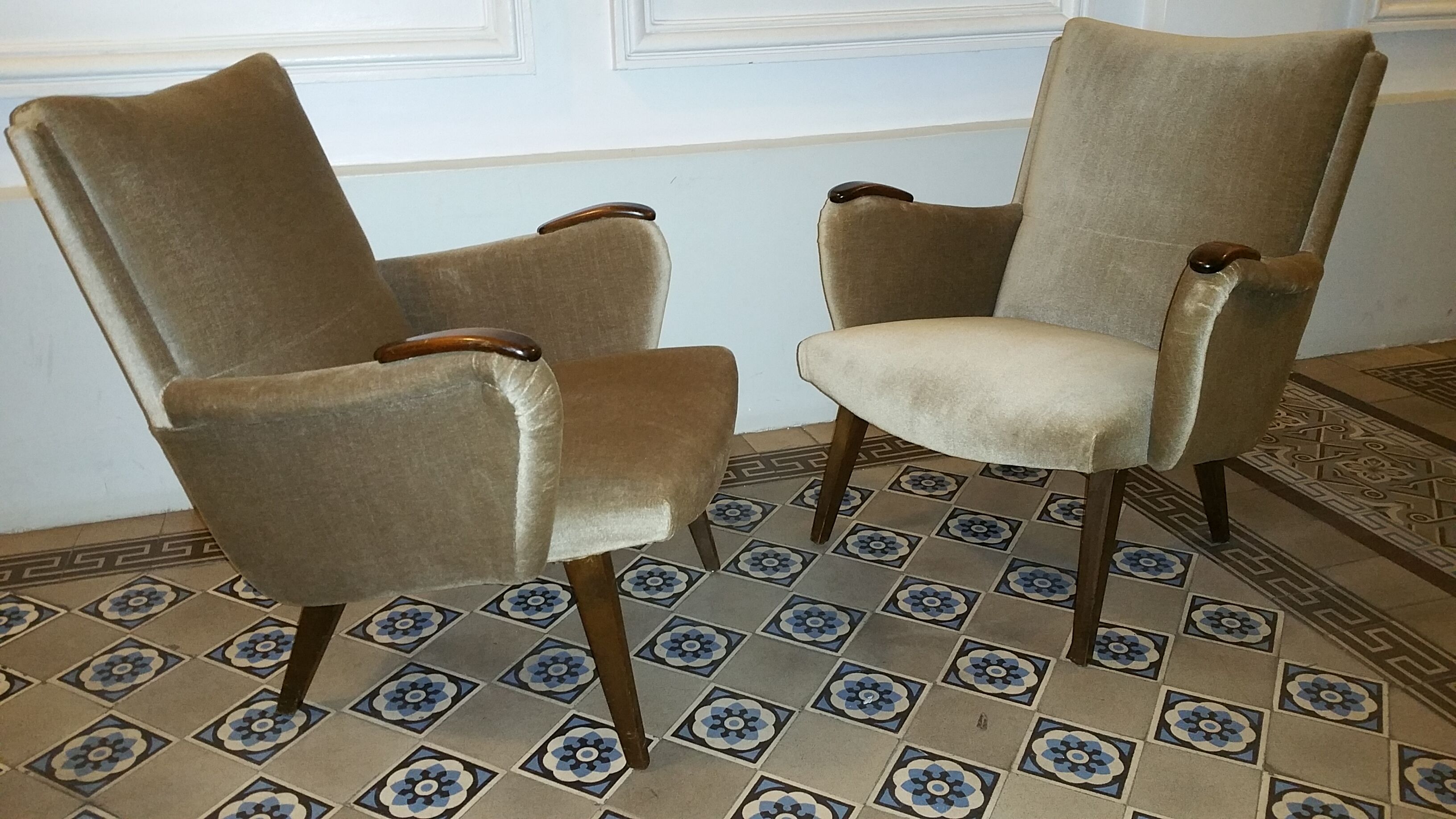 Pairs of armcchairs Danish 50/60s Arno Votteler knoll