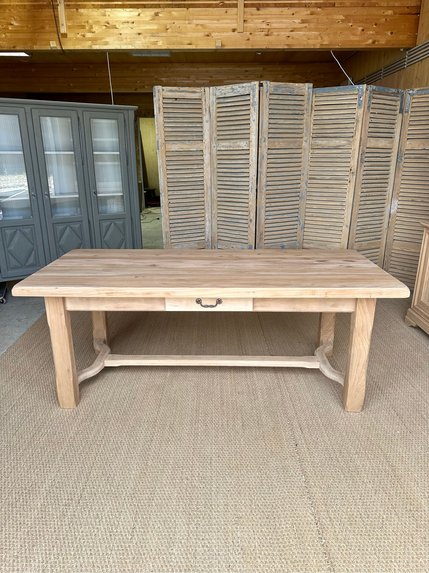 Grande table de ferme en chêne massif rénovée
