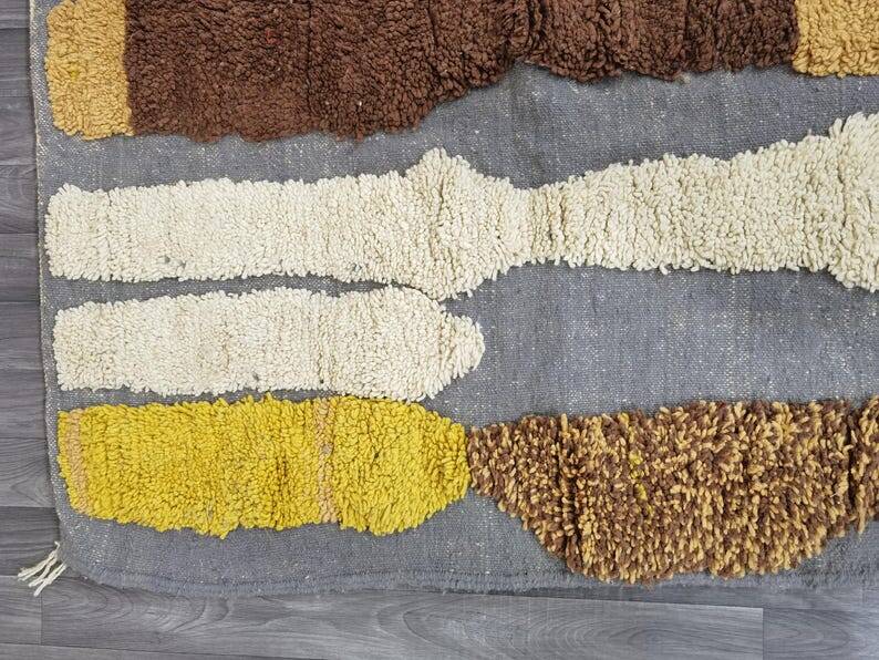 magnificent Beniourain rug 150/250cm