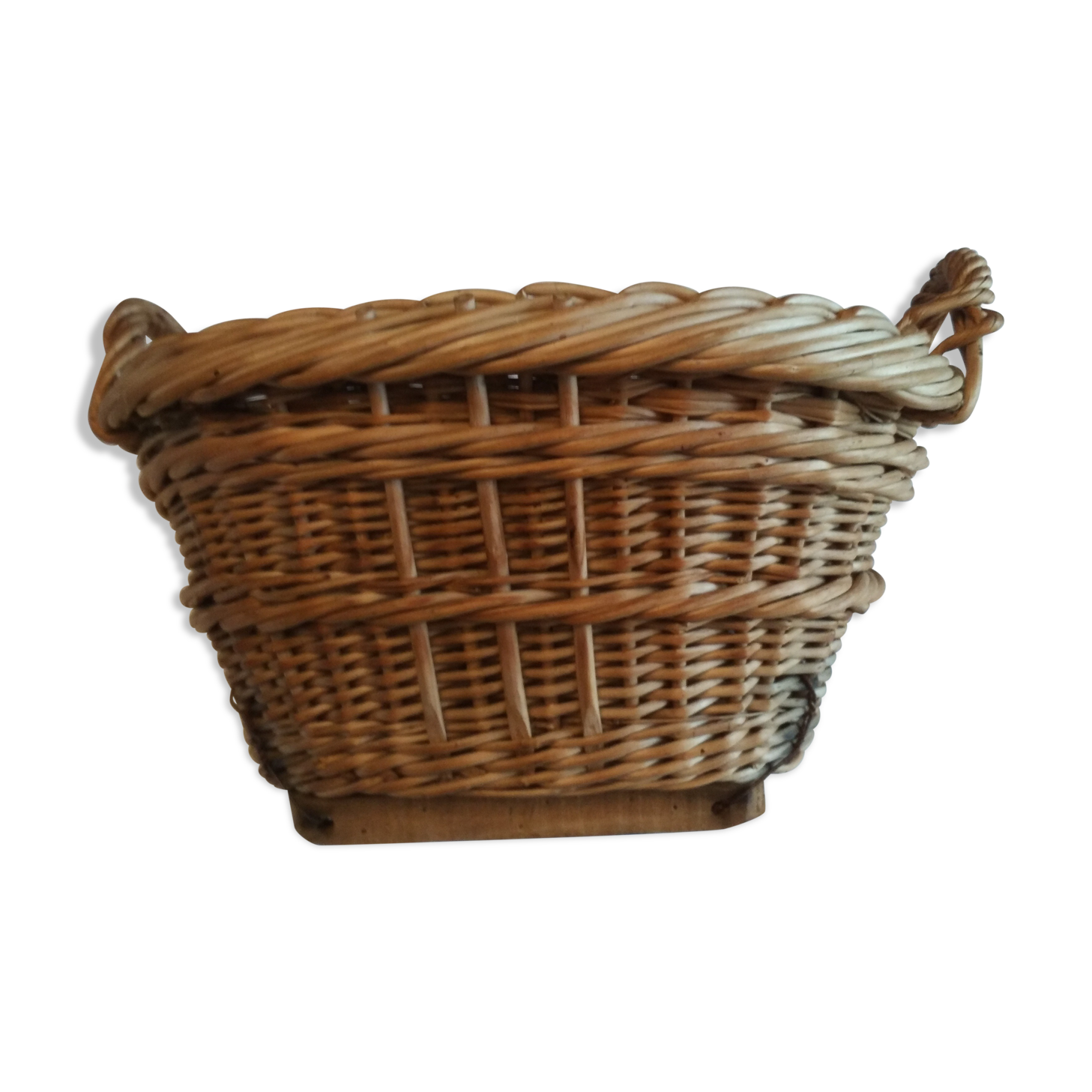 Hamper