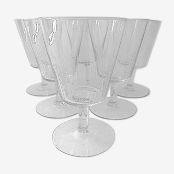 Suite of six art-deco glasses with red wine in modernist shape in cut crystal