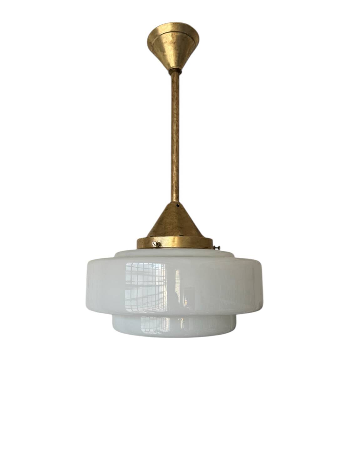 Lustre Art Déco opaline style Bauhaus
