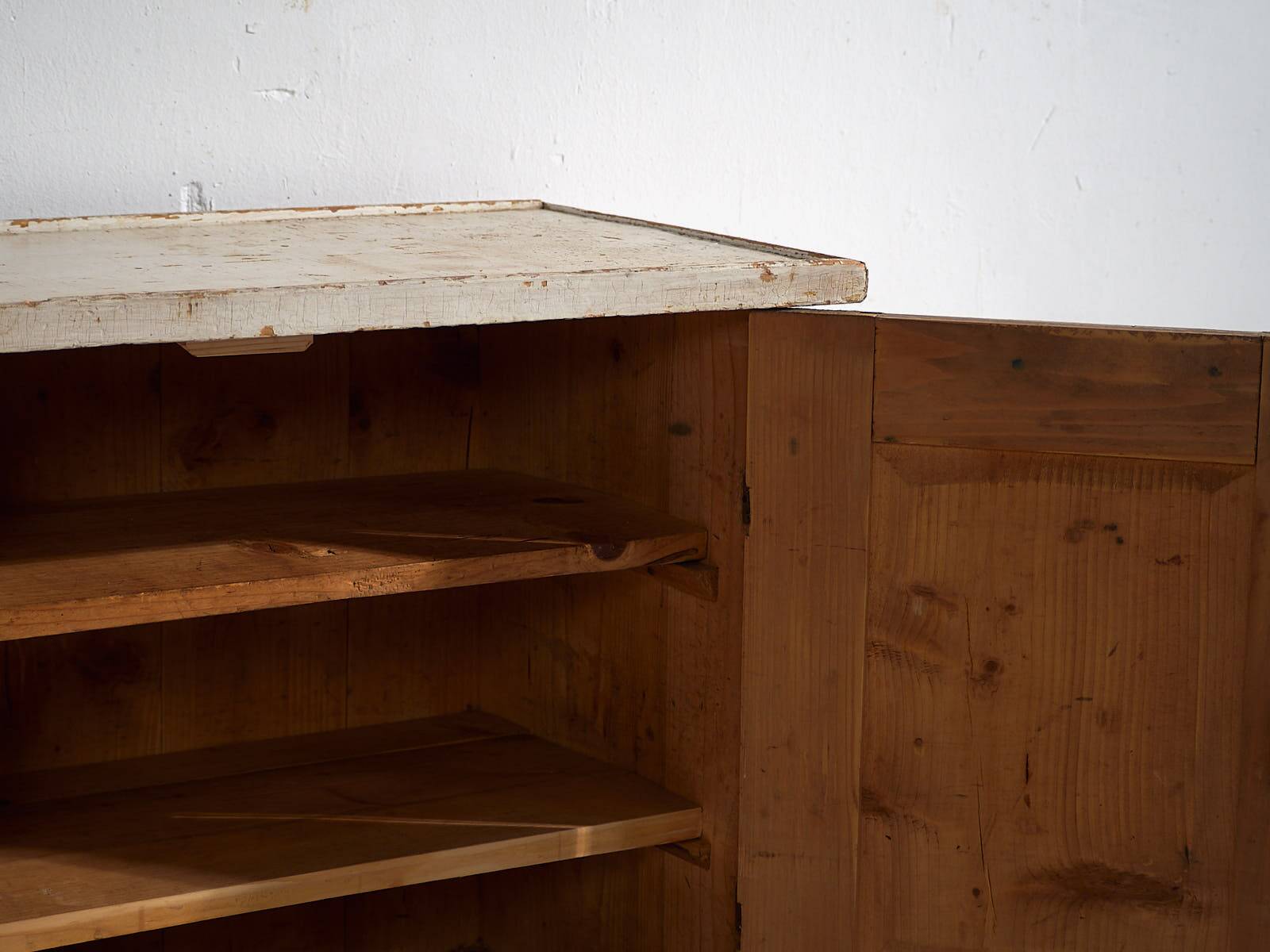 Ancienne petite armoire blanche (c.1900) #63