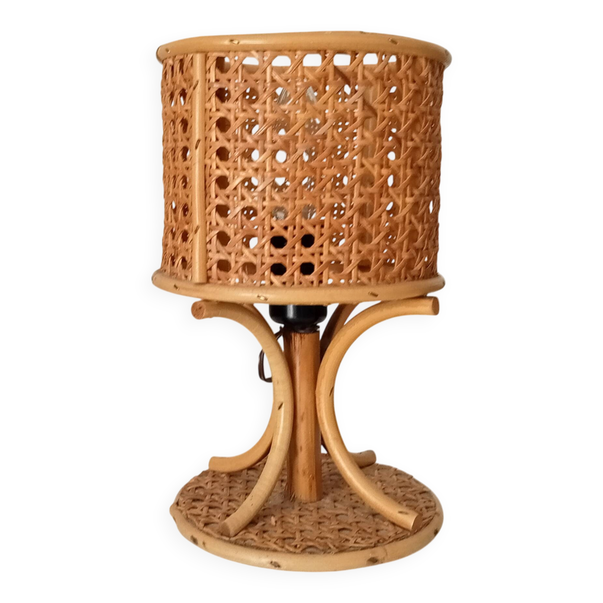 Vintage table lamp in organic style, French Riviera, rattan and caning.