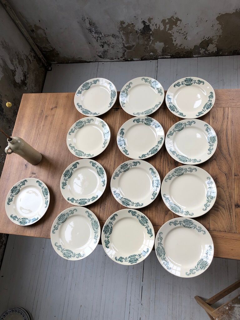 22 plates Lutece Longchamps