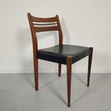 Lot of 6 vintage skai Scandinavian chairs 60s/70s